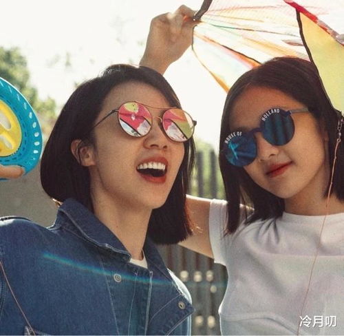  黄磊的妻子孙莉晒与大女儿合照,网友们说看上去像姐妹