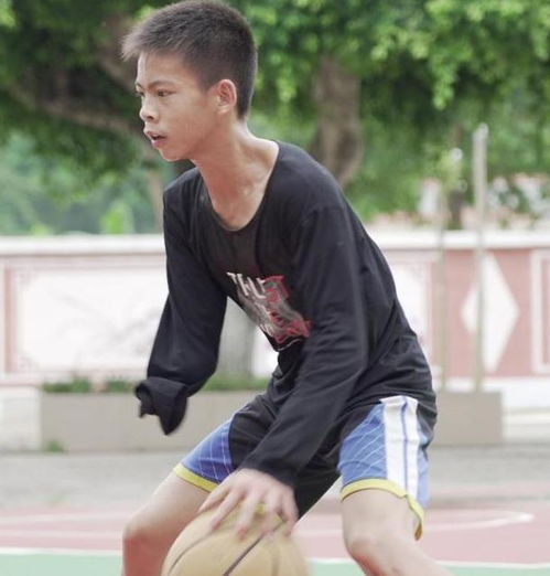  他父亲说得真没错独臂少年爆致命缺陷,可能仅一条路适合他