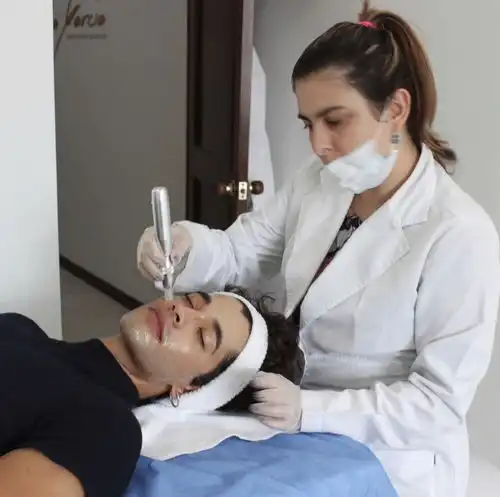 哥伦比亚禁欲男孩文艺名媛风男模felipejaramillo  哥伦比亚禁欲男孩文艺名媛风男模felipejaramillo