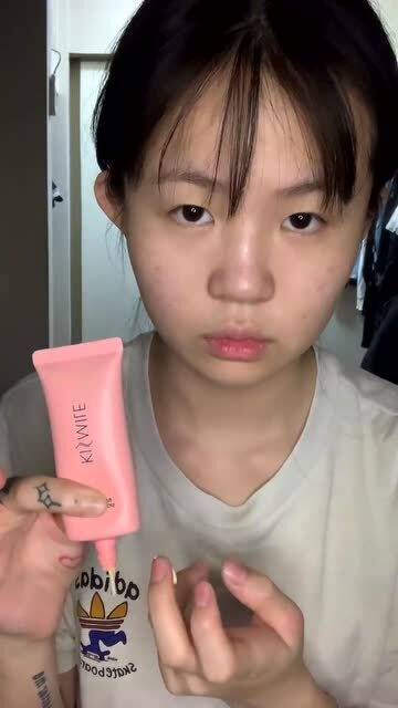  素颜是乖妹妹,妆后就是暗黑小野猫,女生不该被风格定义