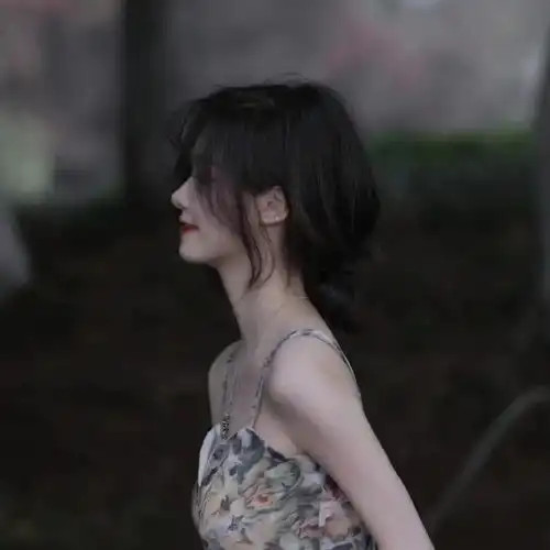  绝美女生头像第一组