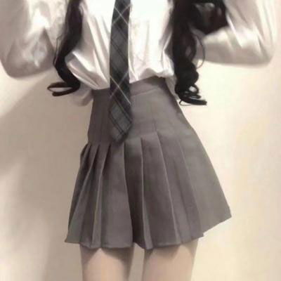  细腿图片只有腿小学生细腿照图片