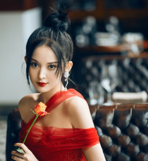  古力娜扎扎粉丝了