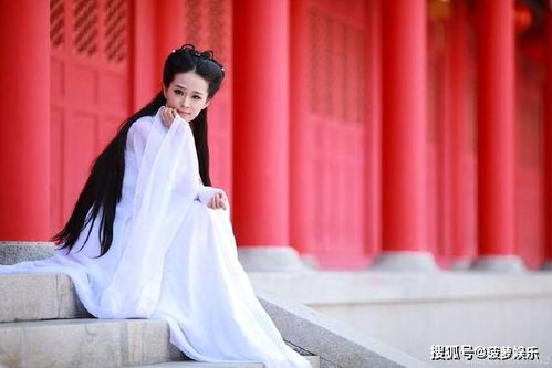  演过小龙女的女星,刘亦菲只能排第二,第一美的称为经典