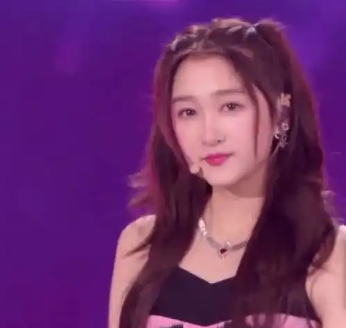 头像女红色系列图片杨紫