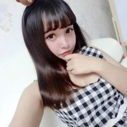  喜欢狗狗的美女主播陈小宝