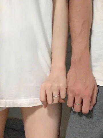 不露脸拍照姿势情侣氛围感拿捏