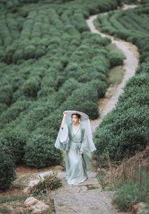  photoshop调色调出蓝色主题风格的武侠片外景人像