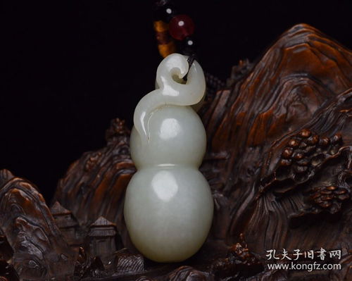  和田玉葫芦吊坠传统象征与现代寓意的完美融合