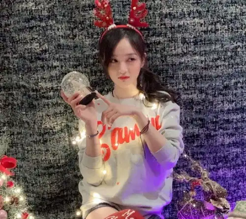 甜美系女孩如何养成看完吴宣仪的穿搭,你也能又美又甜 甜美系女孩如何养成看完吴宣仪的穿搭,你也能又美又甜