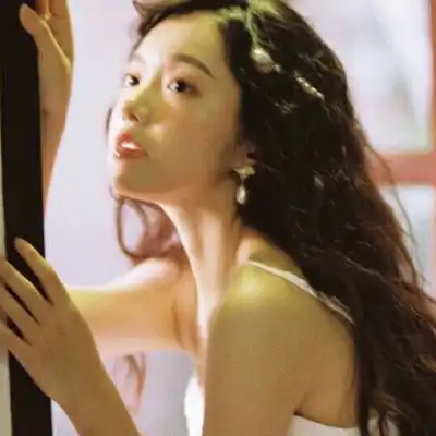  女生头像侧脸唯美漂亮高冷气质女神头像侧脸图片
