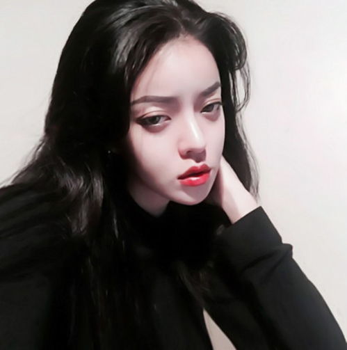 情侣头像黑色系一男一女