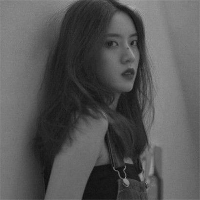 伤感女头像黑色