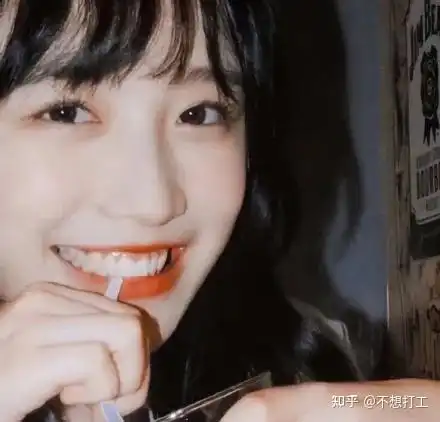  头像温柔小众的女生头像