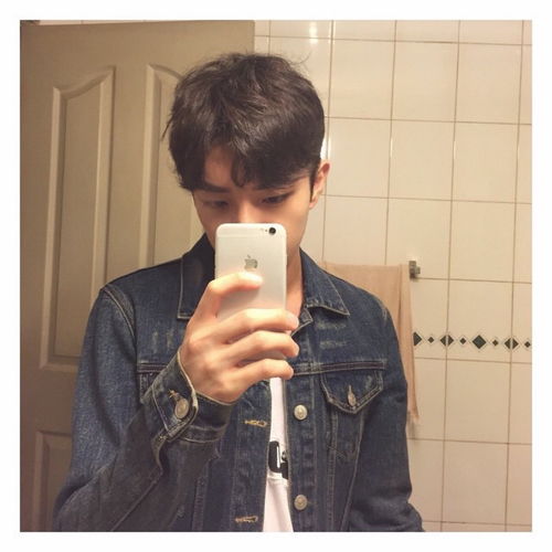  同一件衣服买几件不同颜色的男生是什么心理