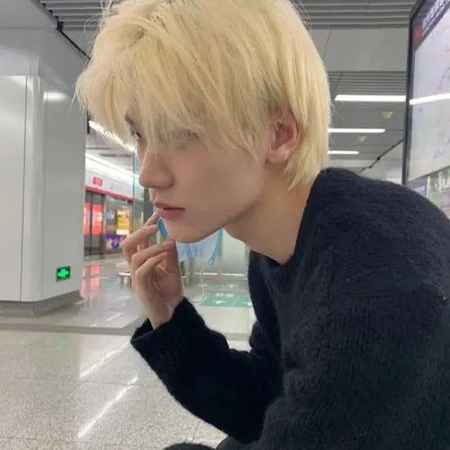 偏偏爱上狼尾