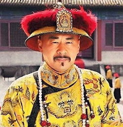  明星穿上龙袍装,霍建华腼腆,吴奇隆霸气,九五至尊帝落张家