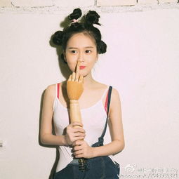  星二代降维担当网红主播赵本山19岁爱女入驻秀场