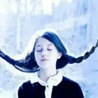 蓝色系女生头像可爱欧美