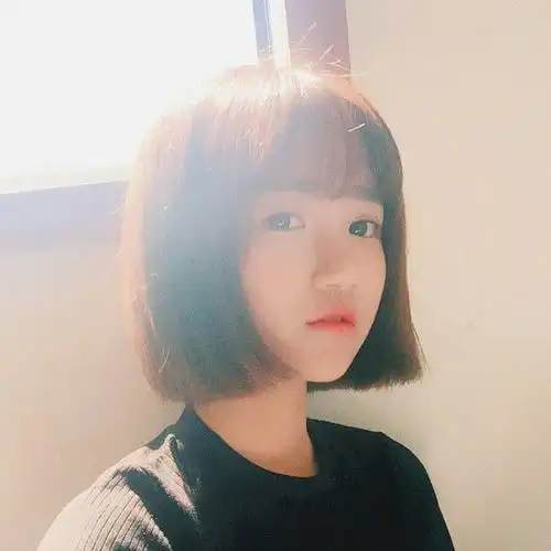  看到这几款直短发,冬天挨冻都想剪