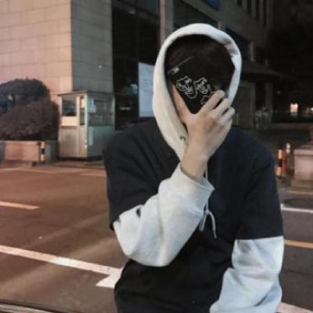  帅气有型男生头像,有型的男生又有点冷酷的样子