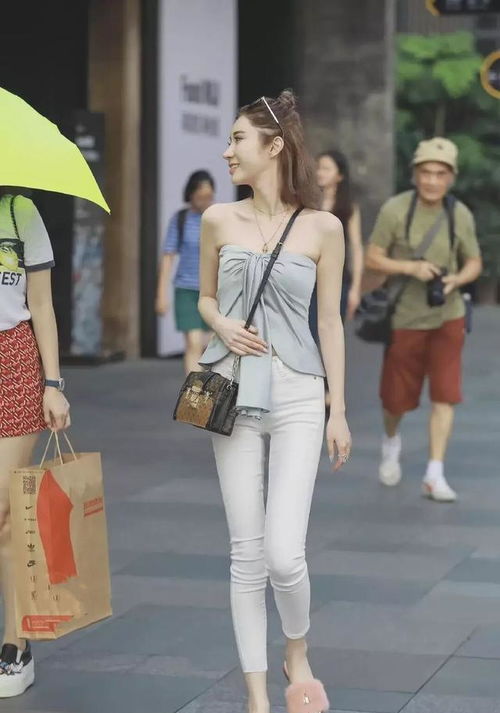  放弃裹脚踝穿法,这样搭配时髦又显高,难道不好吗