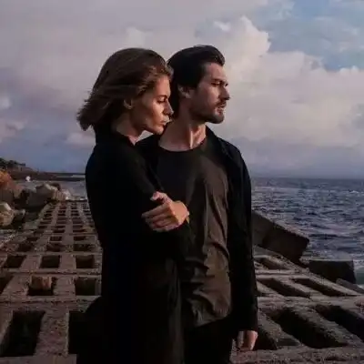 qq情侣欧美头像,你若安好便是晴天 qq情侣欧美头像,你若安好便是晴天