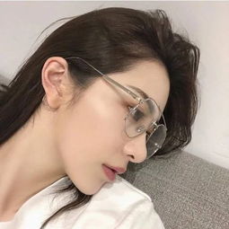  女生头像眼镜控