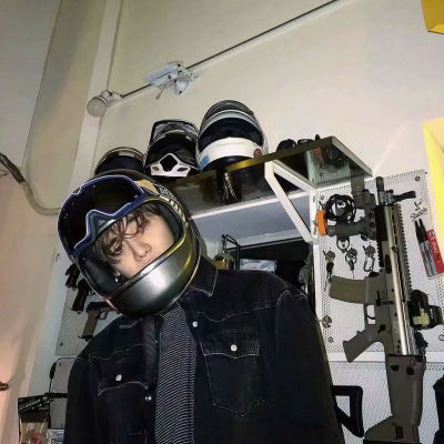  男生头像霸气高冷真人习惯了每天换头像的日子