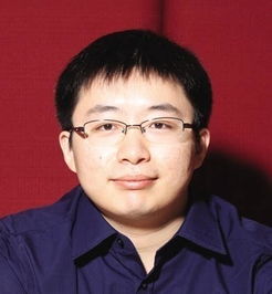  叶璇狂亲男友画像懒理霍建华手撕王思聪在头像上乱画