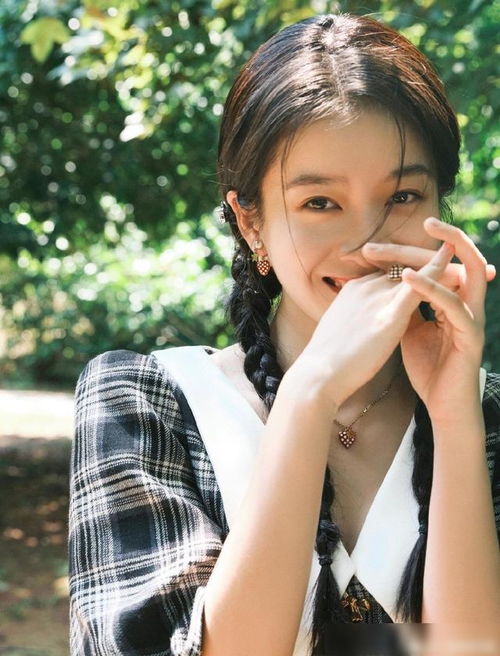  张雪迎姐姐亲自下场怼粉她发文回应被吐槽情商低,还被粉丝回踩