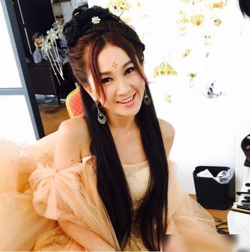  长太美15岁就走红女星嫁豪门17年闹分居,富商跑遍全世界求复合