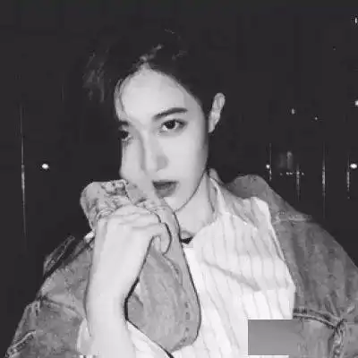 黑白头像高清女生头像  黑白头像高清女生头像