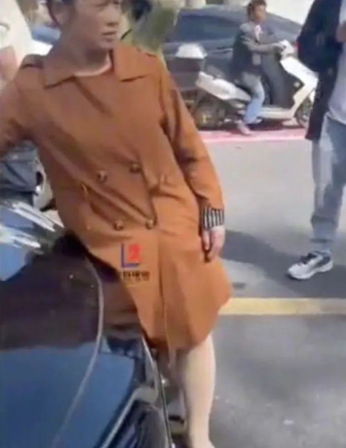  妹妹出嫁,哥哥加价18.8万,知情人新娘气跳楼,民警怒怼哥嫂