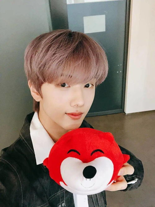  爱豆上班啦专访nctdream五周年时光小黑匣开启艺能神降临全员变金手