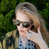  微信头像女生气质唯美侧面相融以沫但厌倦到老相忘江湖却怀念到哭
