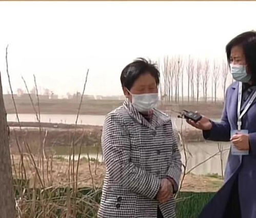  大哥大嫂照顾父亲4年直到送终,三个妹妹将母亲送回家你们照顾