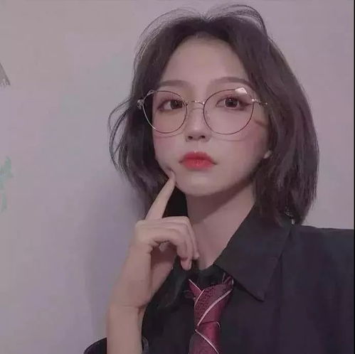  头像情话躲在风里,喜欢的人藏在梦里,你还在我心里