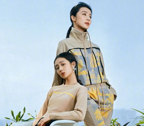  孙莉带多多妹妹拍时尚大片,两姐妹酷似孙莉黄磊,三人同框美如诗画