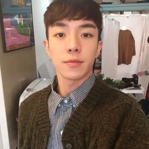  禁欲系男生应该如何穿搭