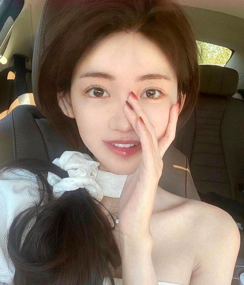  新生代男歌手猛撩变性女网红,事后翻脸不认人贵圈真会玩