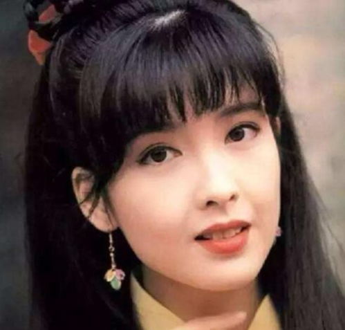  同样是龅牙,龅牙珍征服观众,邱淑芬征服娱乐圈,她征服一个时代