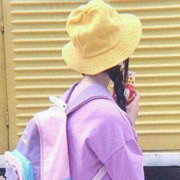  小女生唯美背影头像