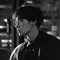  头像真人男生帅气黑暗的男人真人头像