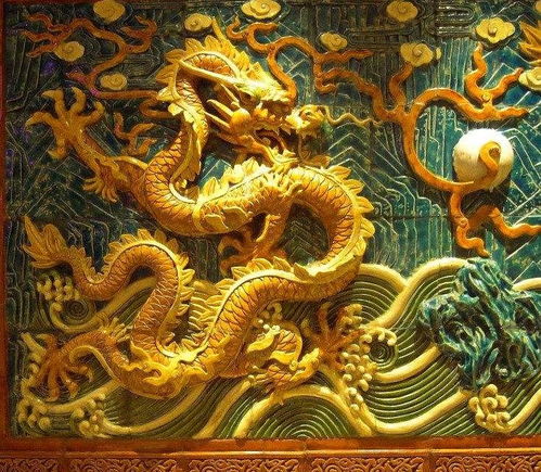  龙华人充沛生命力的肯定和激发