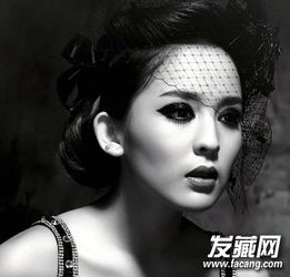  古力娜扎年龄造假清新可爱丸子头发型9
