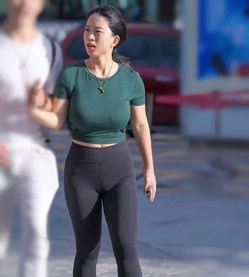  打底裤修身利器,不可舍弃的百搭单品