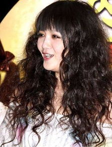  想扮丑,请赐给女主一顶泡面头吧
