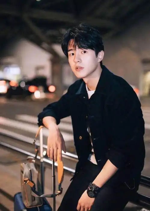 女生头像禁欲系系小众刘