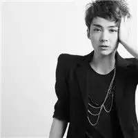 qq情侣头像一对两张如果有一天 qq情侣头像一对两张如果有一天